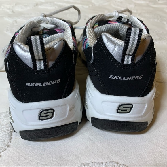 Skechers D’lites Women’s Size 7.5 Black Memory Foam Comfort Sneakers - Picture 2 of 11